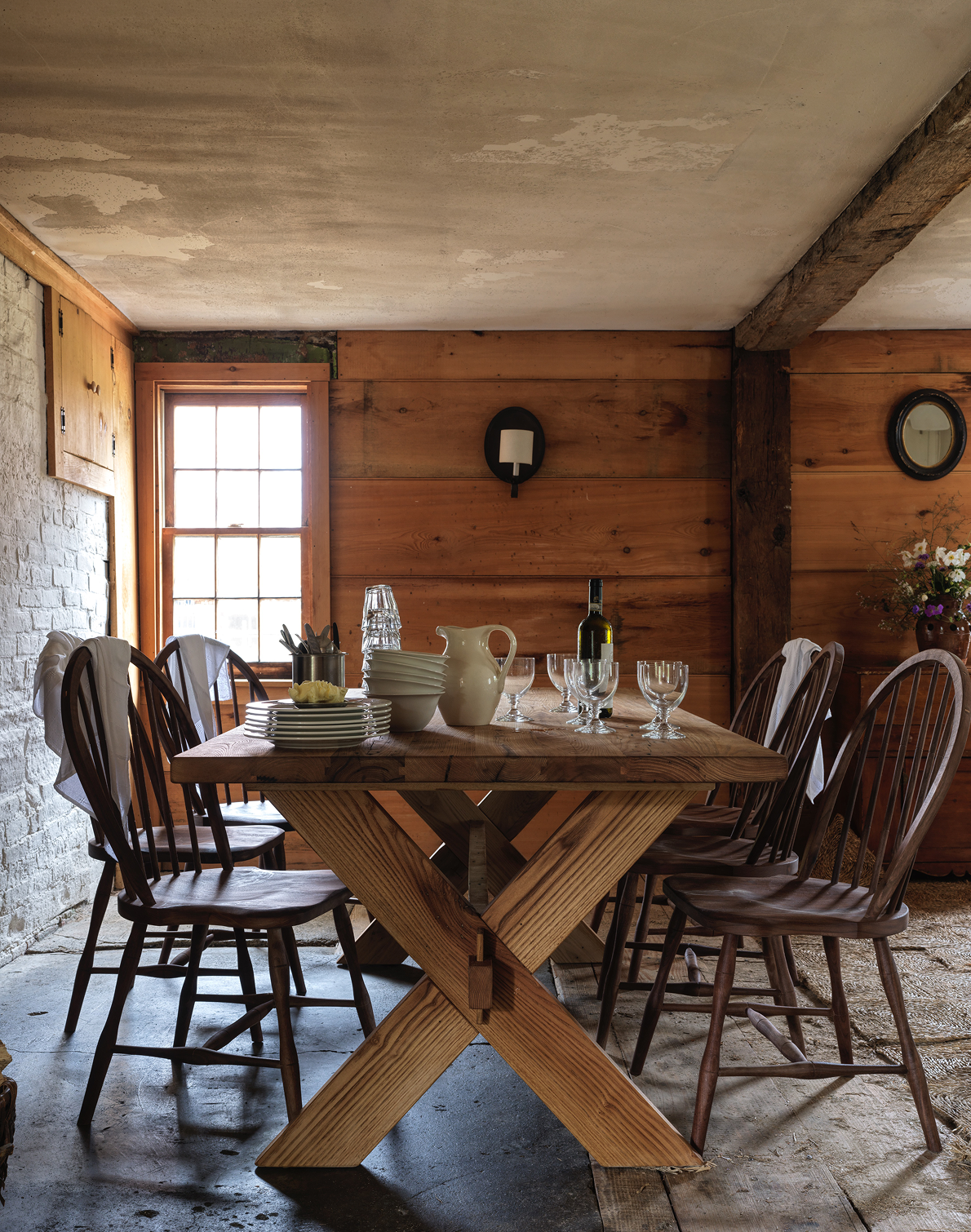 Chestnut Sawbuck Table