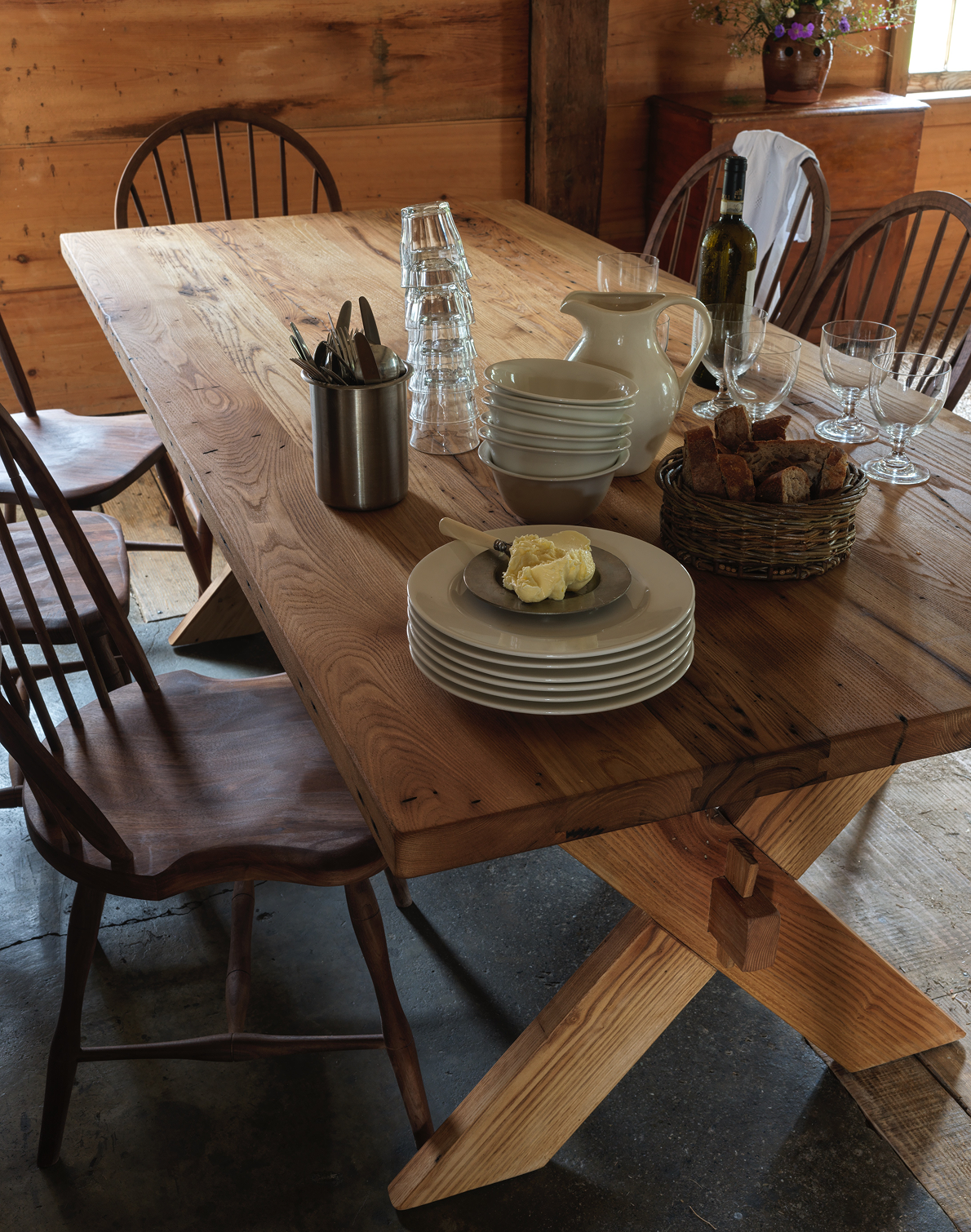 Chestnut Sawbuck Table