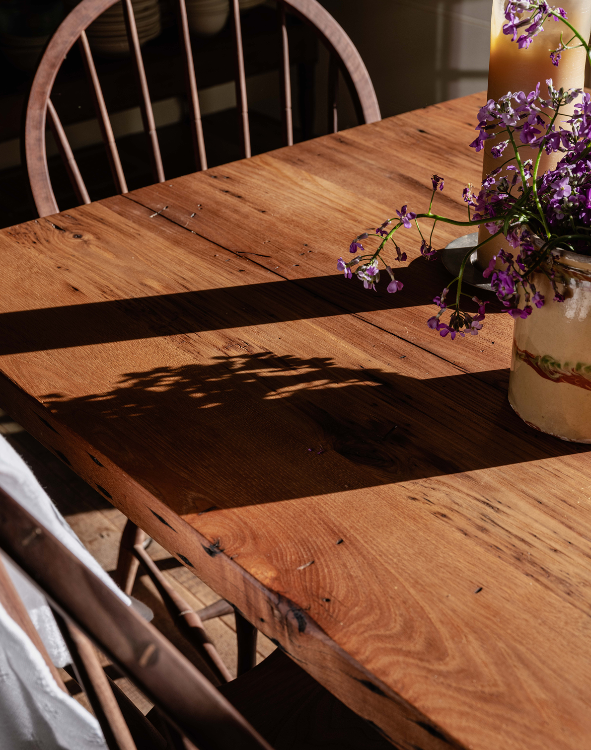 Chestnut Sawbuck Table