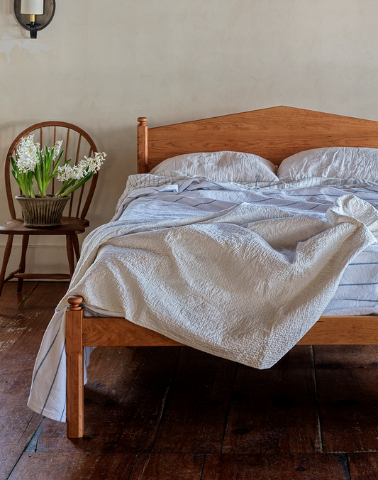 Pediment Bed